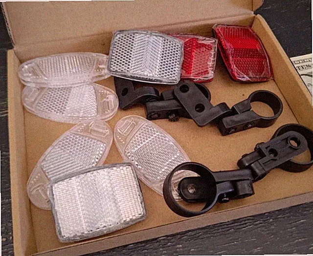 8 Pcs Bike Front Rear Reflector Kit Bicycle Wheel Spoke Reflectors Red White New