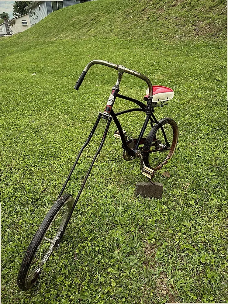 Hawthorne Vintage Cruiser Bicycle Steel Frame Black Red White